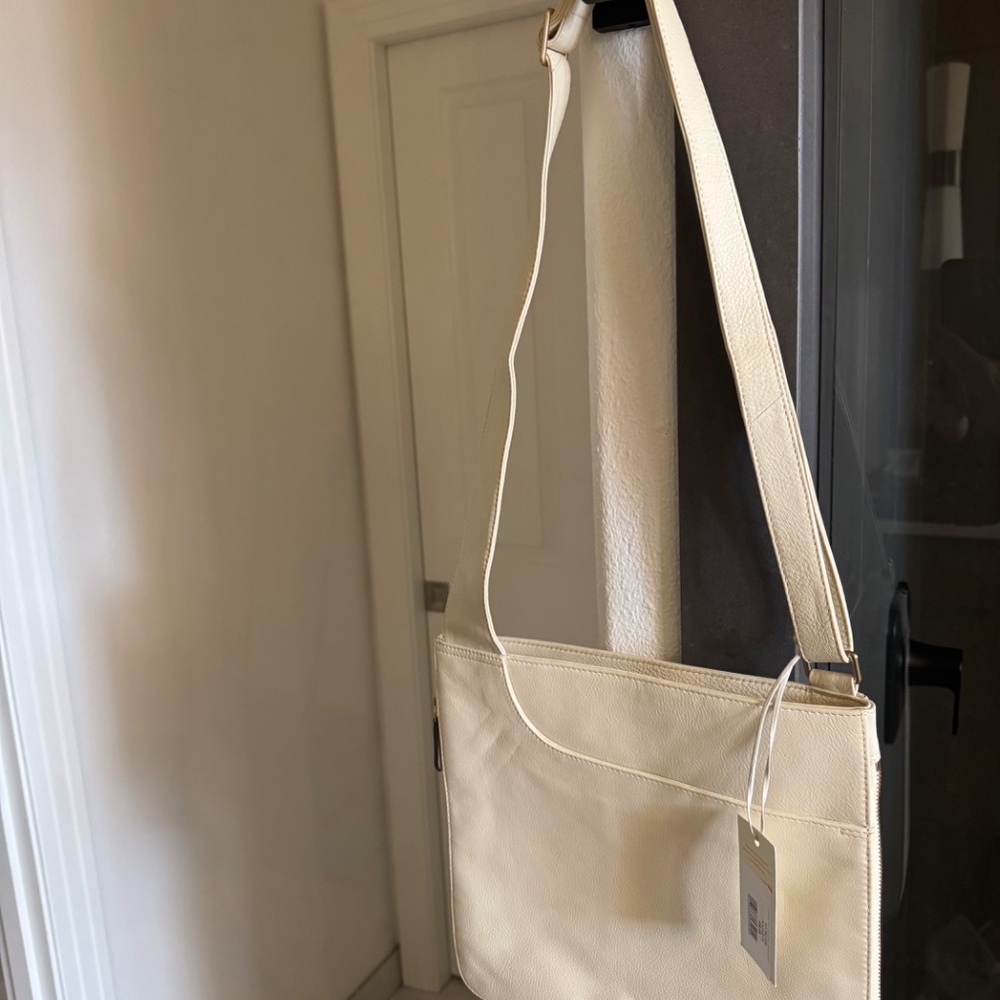Radley London Large Zip Around Pockets Handbag - Picture 5 of 8